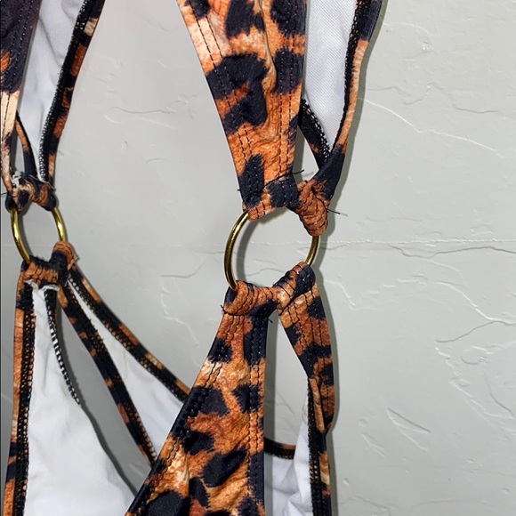 Cheetah swimsuit - Picture 5 of 5